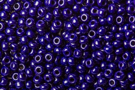 Бисер чешский круглый PRECIOSA 11/0 непрозрачный/глянцево-перламутровый темно-синий (33080), 50г