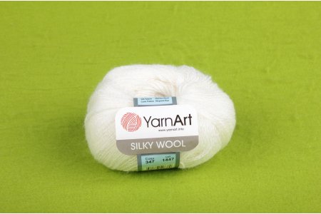 Пряжа Yarnart Silky wool ультрабелый (347), 65%шерсть мериноса/35%искусственный шелк, 190м, 25г