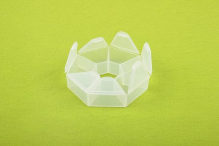 Коробка пластиковая для мелочей GAMMA Ромашка, прозрачный, 7секций, 9*9*2см