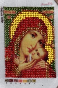 Набор для вышивания бисером на искусственном шелке WOMAN HOBBY Божья матерь Касперовская, 6*8см